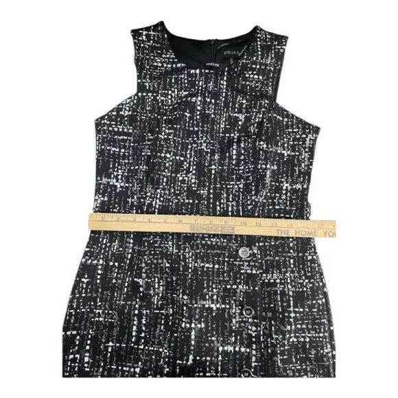 Stella & Julie Sheath Dress Size 4 Grey Silver Printed Sleeveless Stretch Button - Picture 3 of 12
